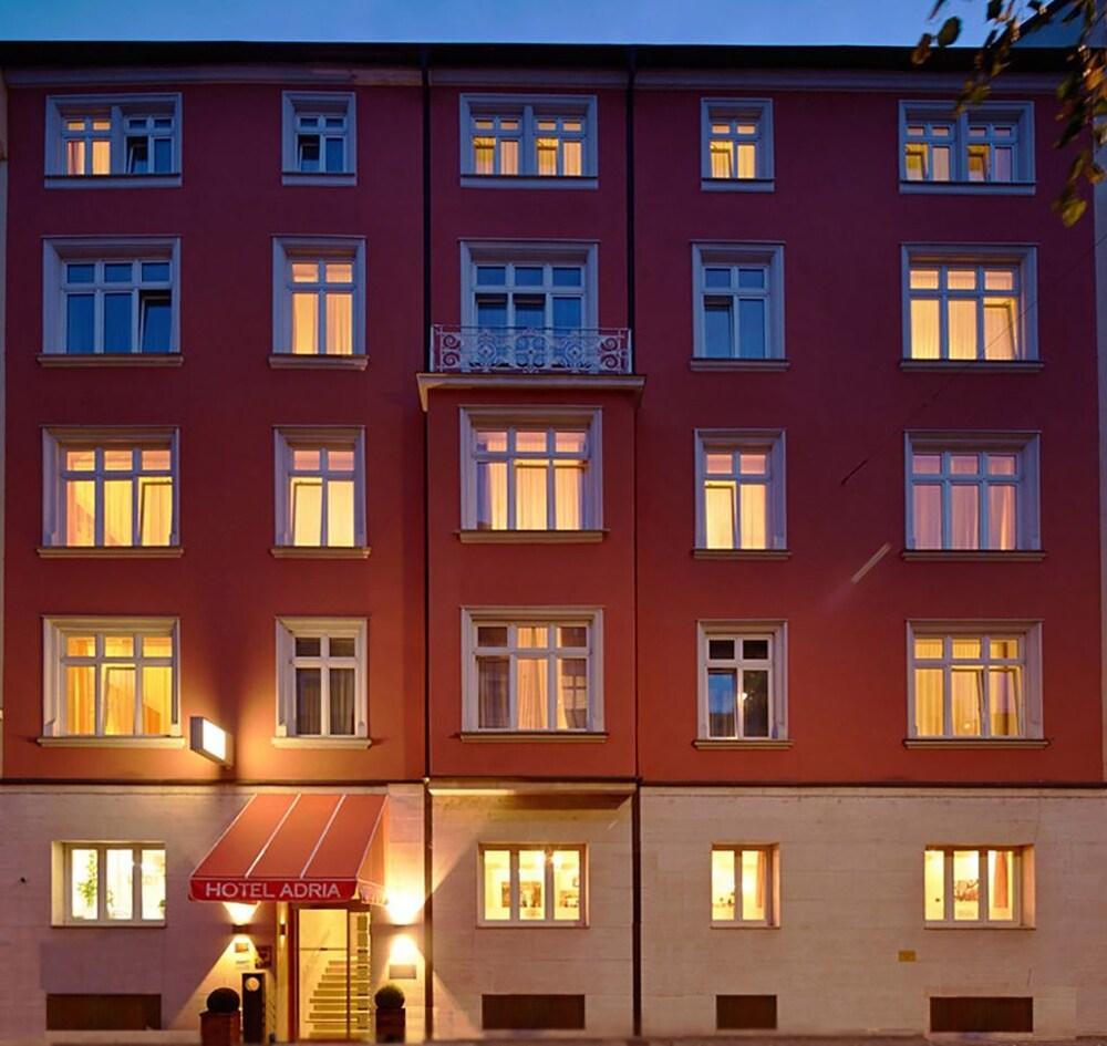 Hotel Adria Muenchen Экстерьер фото